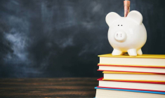 Allocation rentrée scolaire : pour qui ? Comment en bénéficier ? Quand la recevoir ? / iStock.com - CatLane