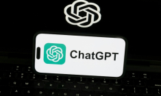Logo de ChatGPT sur un smartphone, le 20 mai 2026 à Los Angeles, en Californie. ( GETTY IMAGES NORTH AMERICA / JUSTIN SULLIVAN )