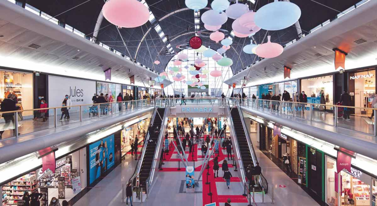 Les foncières commerciales redoutent un ralentissement de la consommation des ménages et les difficultés rencontrées par certaines enseignes, à l'instar de Camaïeu, mais elles peuvent compter sur la grande diversification de leurs locataires. (© Carmila)