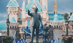 walt disney (Crédit: Travis Gergen / Unsplash)