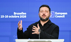 Le président ukrainien Volodymyr Zelensky lors d'une conférence de presse dans le cadre d’un sommet de l’UE à Bruxelles, le 16 octobre 2026 ( AFP / Nicolas TUCAT )