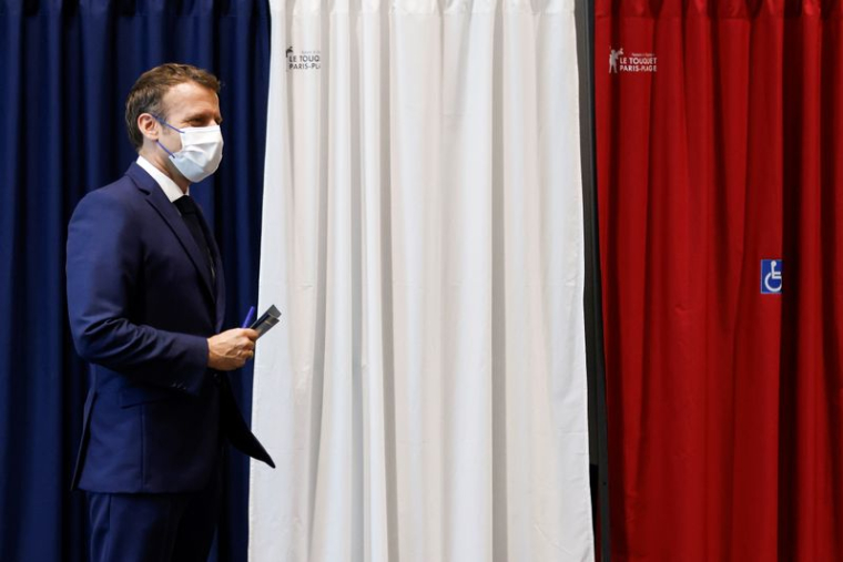 MACRON APPELLE À TIRER LES CONSÉQUENCES DE L'ABSTENTION AUX REGIONALES