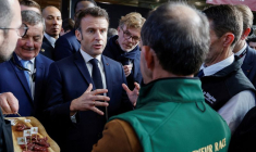 Photo d'Emmanuel Macron au Salon de l'agriculture à Paris