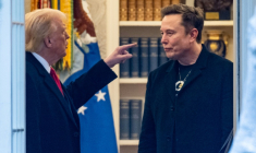 (ARCHIVES) Le président américain Donald Trump et Elon Musk (D) dans le Bureau ovale à Washington le 14 mars 2025 ( AFP / ROBERTO SCHMIDT )