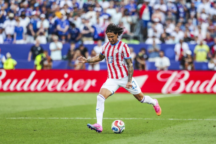 Un joueur paraguayen compare le foot sud-américain à celui européen