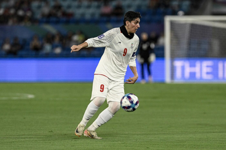 Sous pression, la sélection féminine iranienne a cette fois chanté l’hymne national