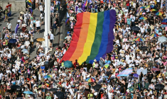 La Marche des fiertés à Budapest en Hongrie le 27 juin 2026 ( AFP / Attila KISBENEDEK )