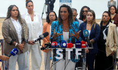Anielle Franco (c), ministre de l'Egalité raciale et soeur de l'élue Marielle Franco tuée en 2018, s'exprime à l'ouverture du procès devant la Cour suprême à Brasilia, le 24 février 2026 ( AFP / Sergio Lima )