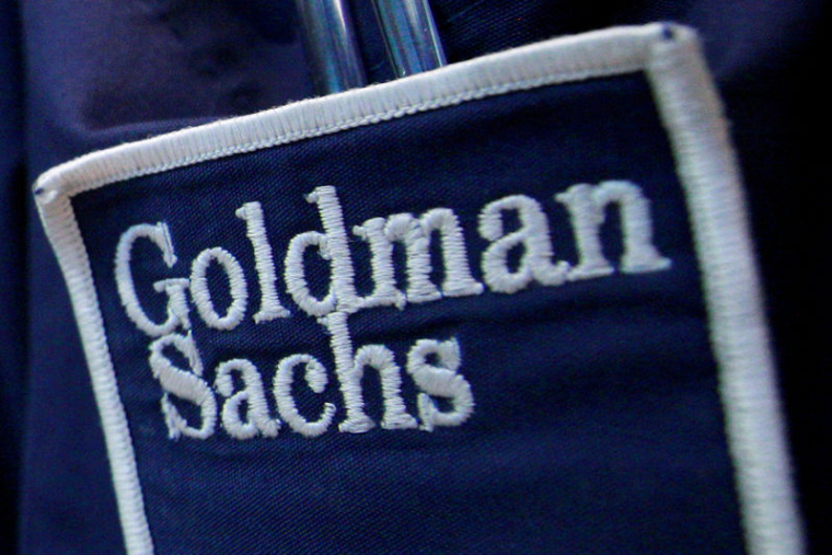 LE COSTUME-CRAVATE DÉSORMAIS EN OPTION CHEZ GOLDMAN SACHS