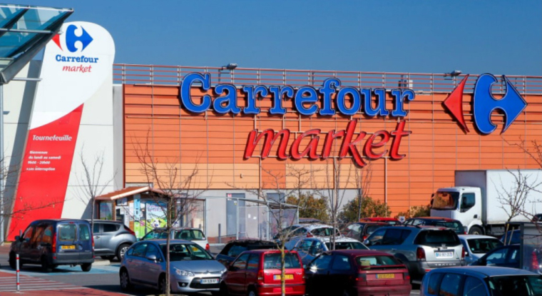 Ce mercredi 11 juillet, le titre Carrefour reculait de 4,97%, à 13,57 euros. (© L. Barbe)