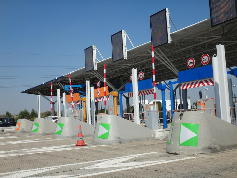 Les sociétés d'autoroute vont accorder une réduction sur le prix des péages cet été. Illustration. (Tomwieden / Pixabay)