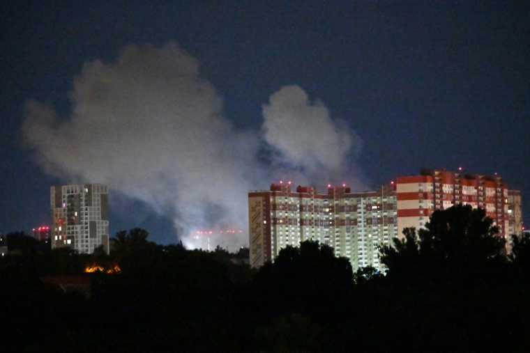 Bombardement russe sur Kiev, le 6 juillet 2026 ( AFP / Sergei SUPINSKY )