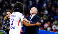 Quand les joueuses de l'OL poussaient Jean-Michel Aulas sous la douche