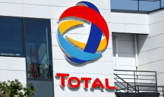 TOTAL ACCÉLÈRE DANS LES RENOUVELABLES FACE À LA CHUTE DU PÉTROLE