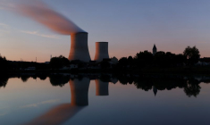 FRANCE: GREENPEACE DÉNONCE LES EXPORTS D'URANIUM USÉ VERS LA RUSSIE