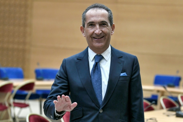 Patrick Drahi le 2 février 2022 à Paris ( AFP / STEPHANE DE SAKUTIN )