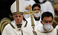 LE PAPE FRANÇOIS APPELLE LES FIDÈLES À NE PAS OUBLIER LES PLUS DÉMUNIS