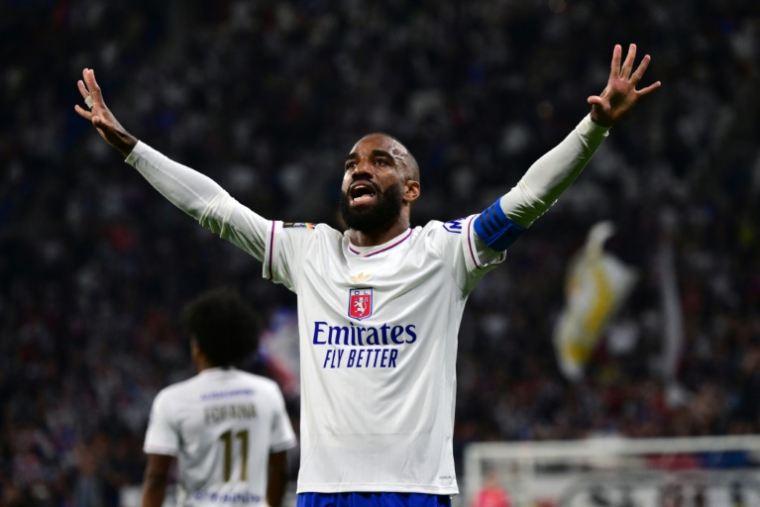 Alexandre Lacazette, auteur d'un doublé pour Lyon face à Angers, lors de son dernier match avec l'OL, le 17 mai 2025 au Groupama Stadium ( AFP / OLIVIER CHASSIGNOLE )