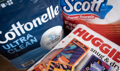Kimberly-Clark commercialise notamment les marques Huggies et Cottonelle, avec des acquisitions récentes dans le domaines des laboratoires de santé ( GETTY IMAGES NORTH AMERICA / SCOTT OLSON )