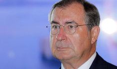 MARTIN BOUYGUES NE CROIT PLUS À UNE CONSOLIDATION DES TÉLÉCOMS