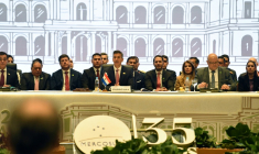 Le président paraguayen Santiago Peña (c), lors du 68e sommet des chefs d'État du Mercosur à Luque, le 30 juin 2026 au Paraguay ( AFP / DANIEL DUARTE )