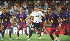 Barcelone achève sa saison par une défaite à Valence