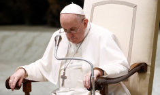 LE PAPE FRANÇOIS ADRESSE SES CONDOLÉANCES APRÈS LE MEURTRE DU PRÊTRE OLIVIER MAIRE