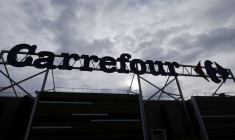 CARREFOUR RALENTIT FORTEMENT AU 1E TRIMESTRE, RECUL DES HYPERS EN FRANCE