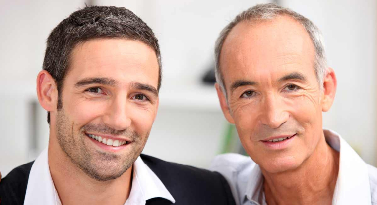 Le nouvel abattement de 100.000 euros peut, entre autre, vous permettre d'aider votre fils ou votre fille à investir dans sa propre entreprise. (© Phovoir)