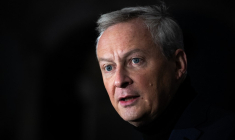 Bruno Le Maire à Petit-Caux, le 9 décembre 2022. ( AFP / LOU BENOIST )