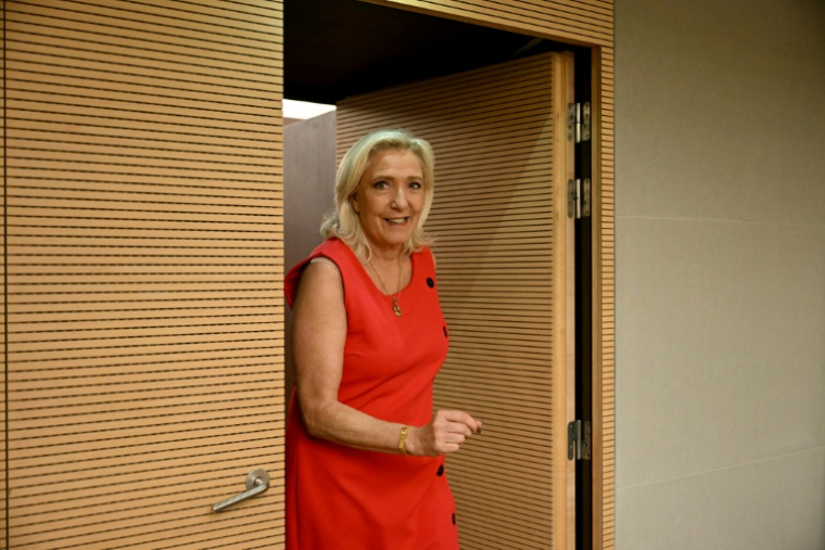Marine Le Pen, à l'assemblée nationale à Paris, le 28 juin 2025 ( AFP / Julie SEBADELHA )