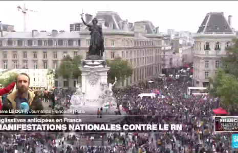 Législatives : la manifestation parisienne contre l'extrême droite s'est lancée