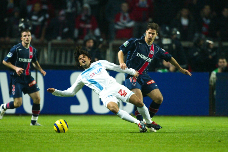 Fabrice Fiorèse réagit à l'apparition de son nom sur les banderoles parisiennes