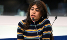 Rima Hassan au Parlement européen, à Strasbourg, le 6 octobre 2026 ( AFP / Jean-Christophe VERHAEGEN )
