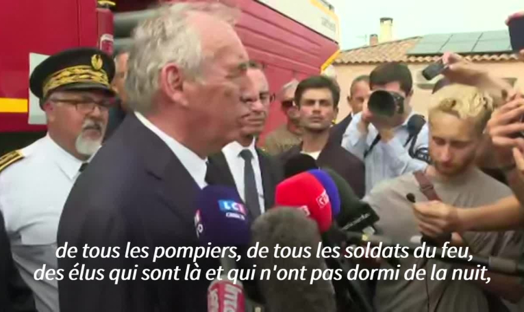 Incendie dans l'Aude: "Une catastrophe d'ampleur inédite" (Bayrou)