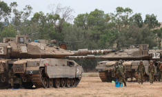 L'armée israélienne s'est remobilisée après la sidération provoquée par l'attaque surprise du Hamas sur son territoire. Les États-Unis ont prévu de renforcer leur soutien militaire à leur allié. Le secteur de la défense en profitera. (© AFP)