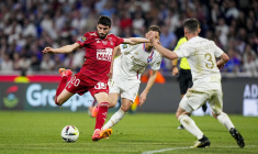 Pierre-Lees Melou intéresserait grandement l’Olympique lyonnais