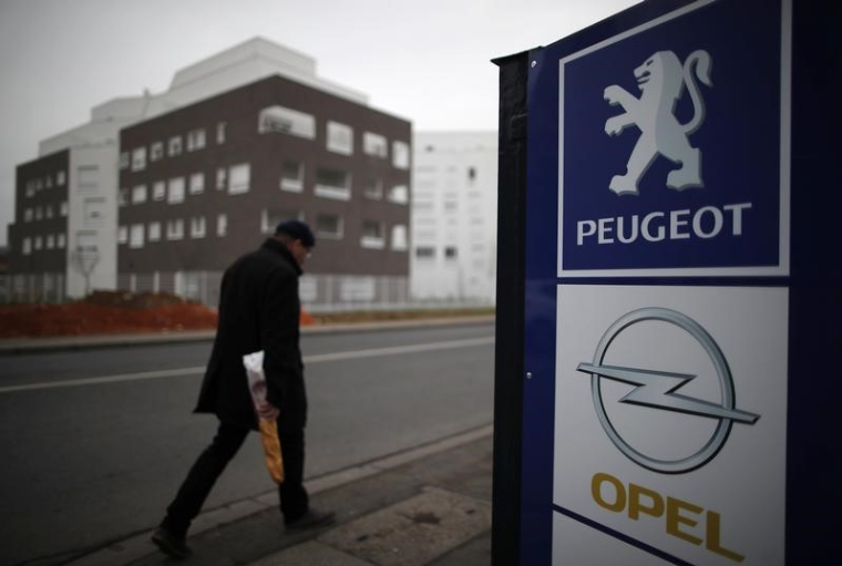 PSA A DISCUTÉ D'OPEL PAR TÉLÉPHONE AVEC MERKEL