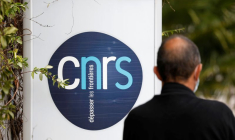 Le logo du CNRS