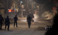 TUNISIE: NOUVEAUX AFFRONTEMENTS ENTRE MANIFESTANTS ET FORCES DE L'ORDRE