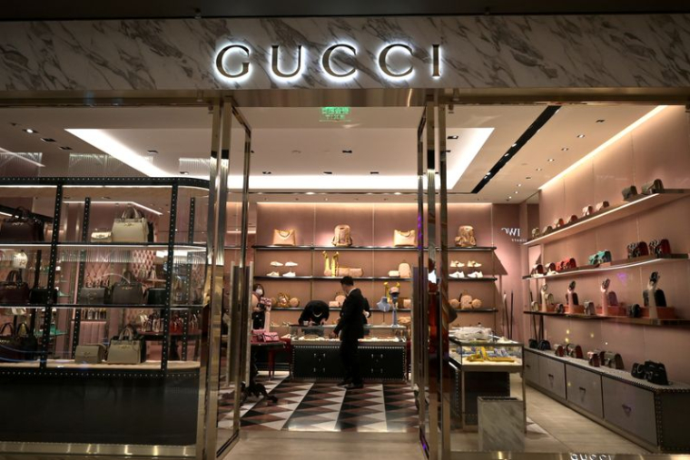 GUCCI VA REDÉMARRER SES ACTIVITÉS DE PROTOTYPAGE EN ITALIE