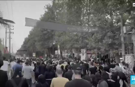 Mort de Mahsa Amini en Iran : quel bilan, cinq mois après le début des manifestations ?