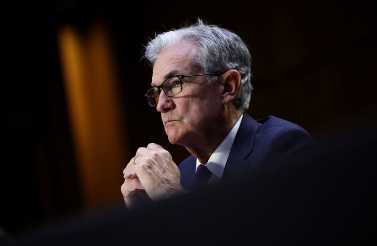 POWELL (FED) JUGE "FRUSTRANTE" LA PERSISTANCE DES GOULETS D'ÉTRANGLEMENT
