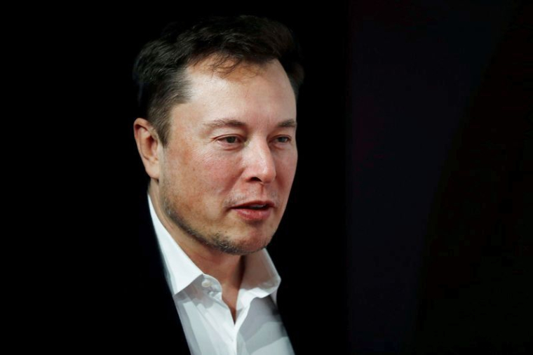 ELON MUSK QUALIFIE DE "FASCISTES" LES MESURES DE CONFINEMENT AUX USA