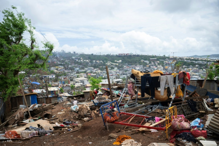 Des habitations détruites à Mamoudzou, à Mayotte, le 2 janvier 2025 ( AFP / JULIEN DE ROSA )