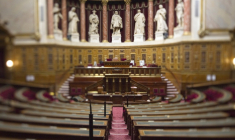 70 ans après leur arrivée en France, les rapatriés d'Indochine vont pouvoir bénéficier d'une reconnaissance et d'une réparation, après un vote lundi au Parlement ( AFP / Joël SAGET )