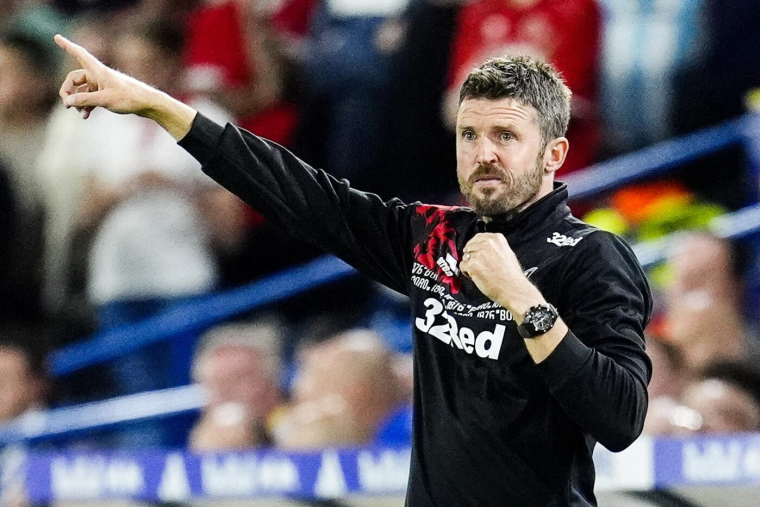 Michael Carrick s'installe sur le banc de Manchester United