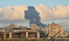 Bombardement israélien sur la banlieue de Tyr, au Liban, le 16 mai 2026 ( AFP / Kawnat HAJU )