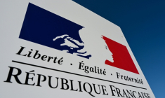 "Liberté, égalité, fraternité", écrit devant un centre administratif près de Lille, le 17 septembre 2019 ( AFP / DENIS CHARLET )