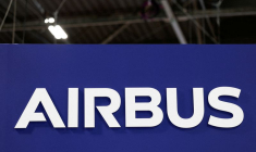 Le logo Airbus au Parc des Expositions de Paris-Nord-Villepinte, près de Paris